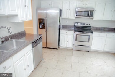 305 Elderwood Ct, Annapolis, MD 21409 - photo 4