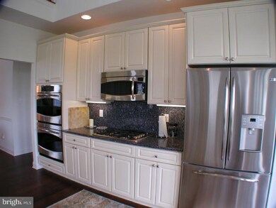12 Hylton Rd, Swedesboro, NJ 08085 - photo 7