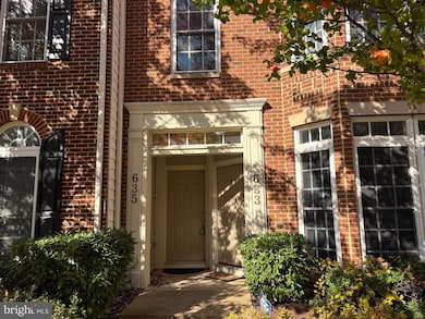 635 Whetstone Glen St, Gaithersburg, MD 20877 - photo 2