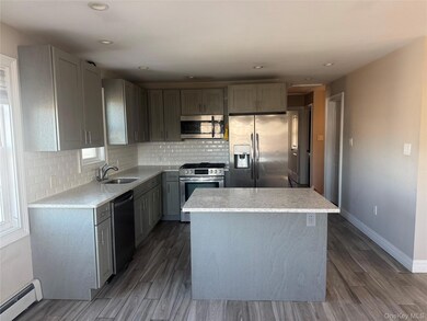 614 Monroe Blvd unit Upper, Long Beach, NY 11561 - photo 4