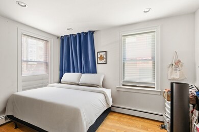 72 N Margin St unit 1, Boston, MA 02113 - photo 6