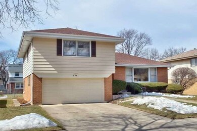 834 S Prospect Ave, Elmhurst, IL 60126 - photo 2