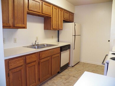 12755 Mill Ridge Dr unit 601, Cypress, TX 77429 - photo 5