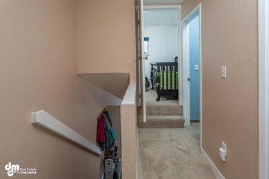 8111 Nadine St Anchorage AK-large-009-Up