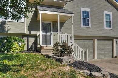 515 S Huntsman Blvd, Raymore, MO 64083 - photo 2