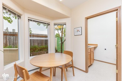 1341 W 26th Ave H4 Anchorage-large-006-1