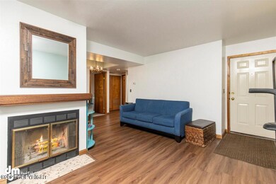 19-Living Room 20200923-DW-5765