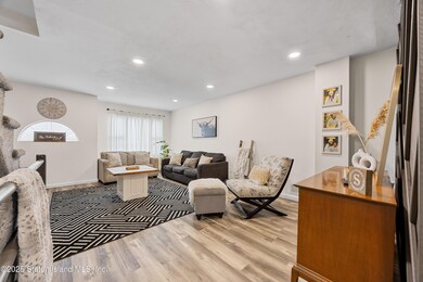 9 Eagan Ave, Staten Island, NY 10312 - photo 5