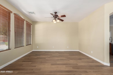 12051 N 141st Ln, Surprise, AZ 85379 - photo 5