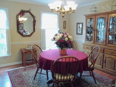 2034 Brook Cir, Macungie, PA 18062 - photo 6