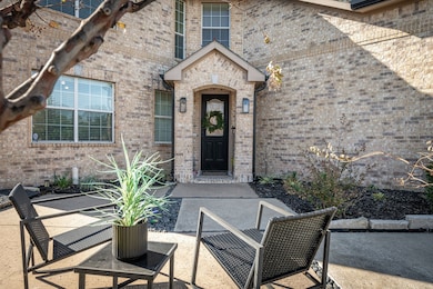 14521 Crystal Lake Dr, Little Elm, TX 75068 - photo 2