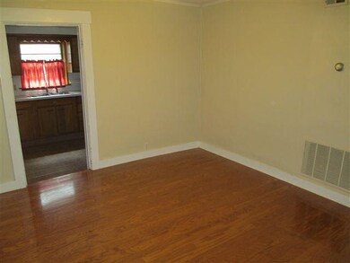 305 Wilkinson St, Frankfort, KY 40601 - photo 5