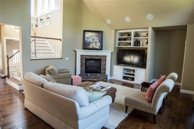 13487 Meadow Ridge, Fayetteville, AR 72704 - photo 3