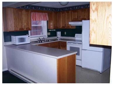 146-4 Flintlock Village Rd unit 146, Wells, ME 04090 - photo 3