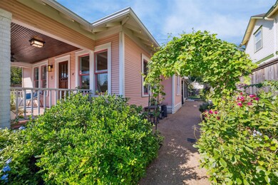 1631 Oxford St, Houston, TX 77008 - photo 6