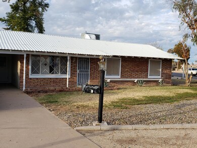 FRONT VIEW -