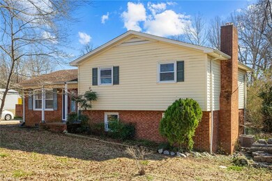 5451 Lancer Dr, High Point, NC 27263 - photo 5