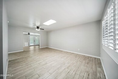 10619 W Hope Dr00014