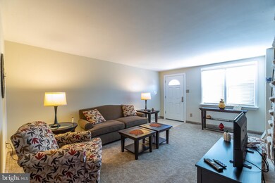 818 Crescent Dr, Glenolden, PA 19036 - photo 6