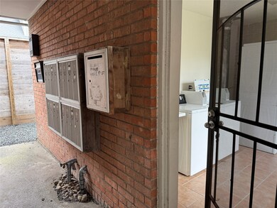 425 E 9th St unit 16, Houston, TX 77007 - photo 4