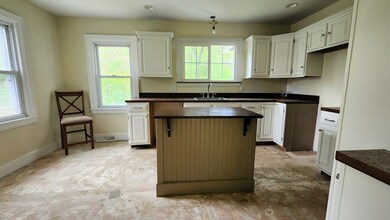 72 Sylvan Rd, Uxbridge, MA 01569 - photo 2