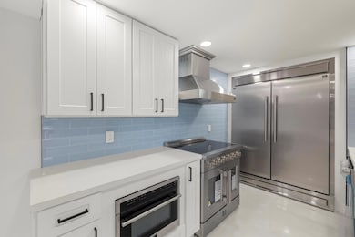 Palm Beach House unit 2070, West Palm Beach, FL 33407 - photo 2