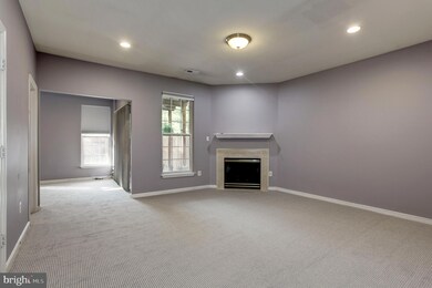 13110 Park Crescent Cir, Herndon, VA 20171 - photo 6