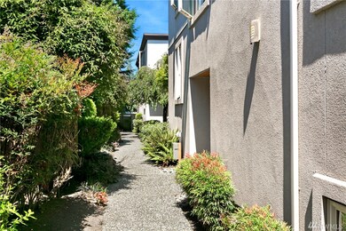 8503 Bowdoin Way unit 106, Edmonds, WA 98026 - photo 3