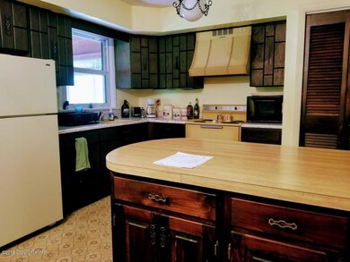 5152 Pine Tree Ln, Pocono Summit, PA 18346 - photo 3