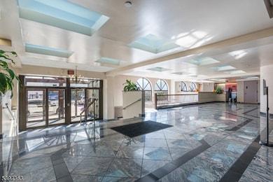 111 Mulberry St unit 1K, Newark, NJ 07102 - photo 4