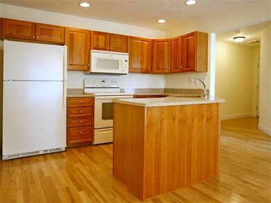 56 Virginia Dr unit 64, Rochdale, MA 01542 - photo 3