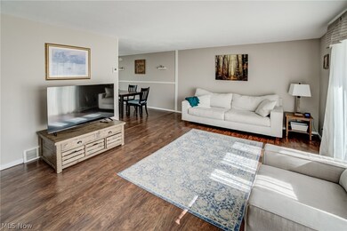 1910 Kennedy Dr, Wickliffe, OH 44092 - photo 7