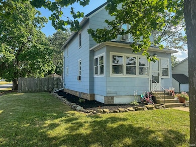 156 Bryan St, Berne, IN 46711 - photo 2