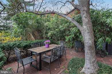 1661 Crescent Place NW unit 102, Washington, DC 20009 - photo 4