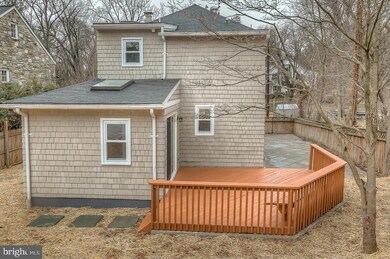 1513 Locust Ave, Towson, MD 21204 - photo 2