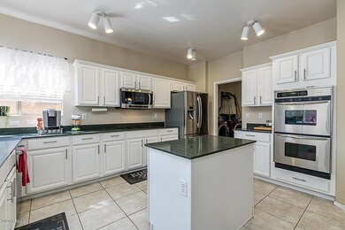 9523 E Lompoc Ave, Mesa, AZ 85209 - photo 5