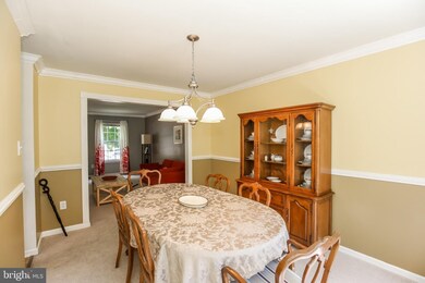 11206 Little Fox Ln, Germantown, MD 20876 - photo 3