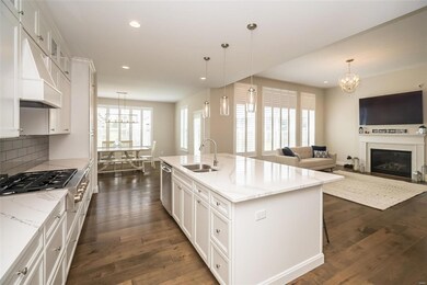327 Wyndemere Dr, Lake Saint Louis, MO 63367 - photo 7