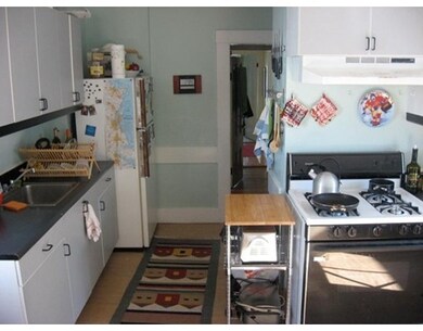 63 Pleasant St unit 2, Cambridge, MA 02139 - photo 3