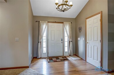 908 Tarra Oaks Dr, Findlay, OH 45840 - photo 6