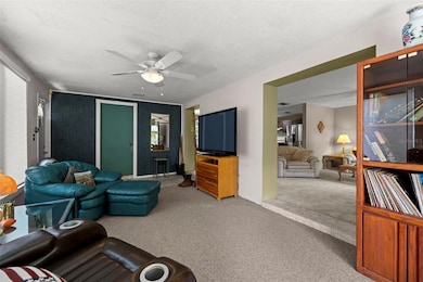 18218 Griffith Rd, Lutz, FL 33548 - photo 5