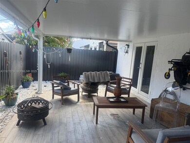 1131 SW 110th Ave, Pembroke Pines, FL 33025 - photo 6