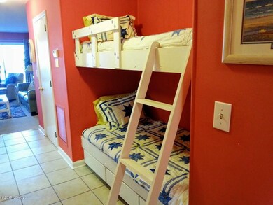 1437 S FT FISHER BUNKS