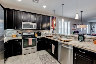 06 Kitchen