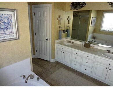 Master Bath/Spa.