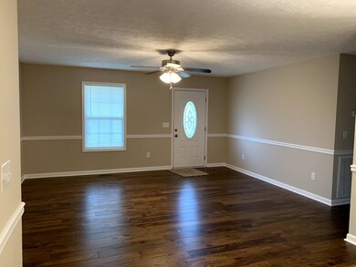 119 W Short St, Manchester, TN 37355 - photo 2