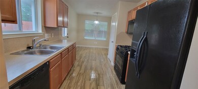 7207 Autumn Day Ct, Magnolia, TX 77354 - photo 3