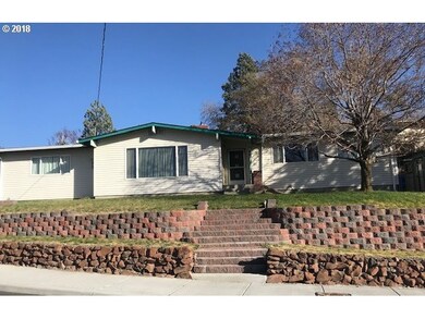 360 Barratt Blvd, Heppner, OR 97836 - photo 2