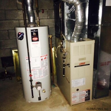 51 Jones Rd, Saratoga Springs, NY 12866 - photo 5