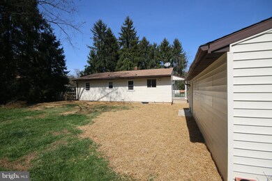 4450 Bartholow Rd, Sykesville, MD 21784 - photo 5